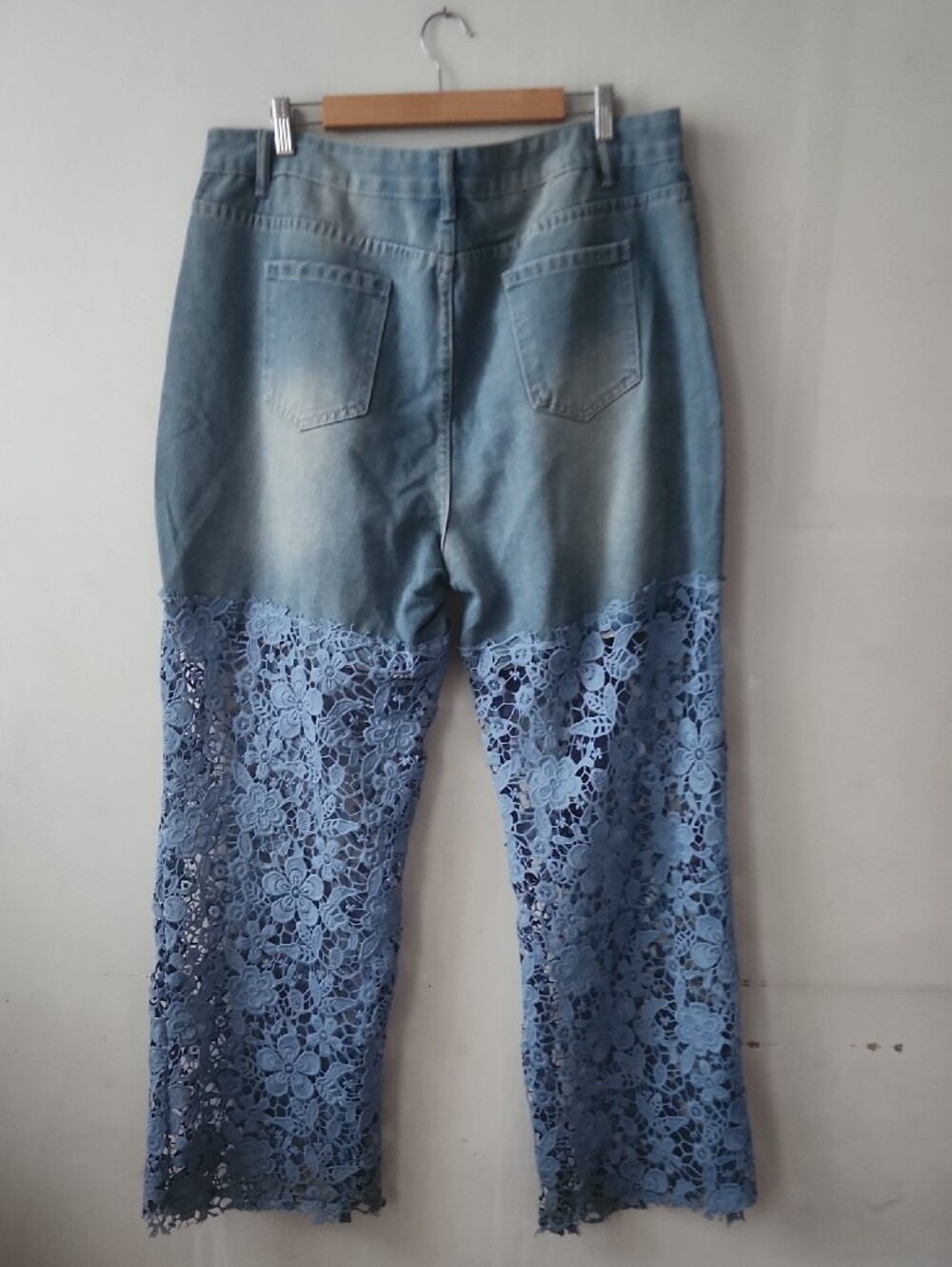 Women’s Blue Denim Wide-Leg Jeans with Lace Panels - Picture 10 of 13